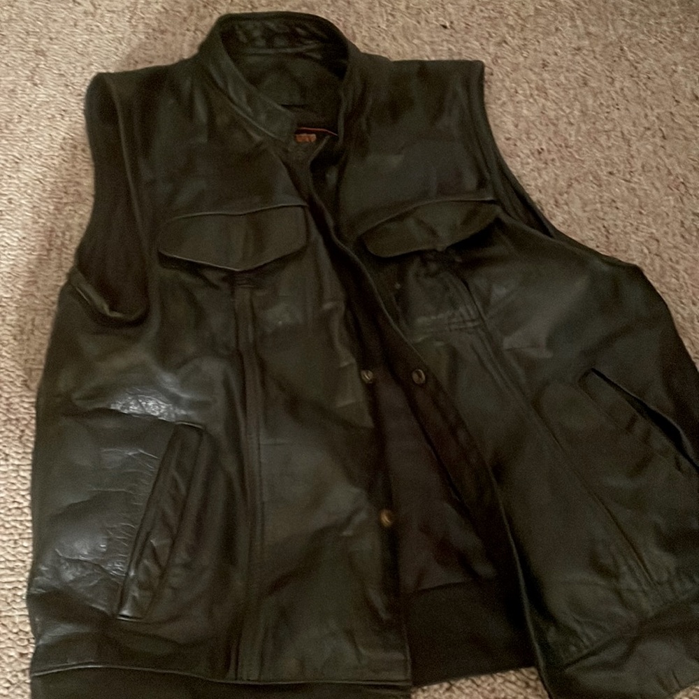 Hot leathers biker cut vest